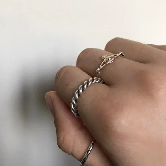 PANDORA | Twisted Rope Stackable Ring - Picture 3 of 5